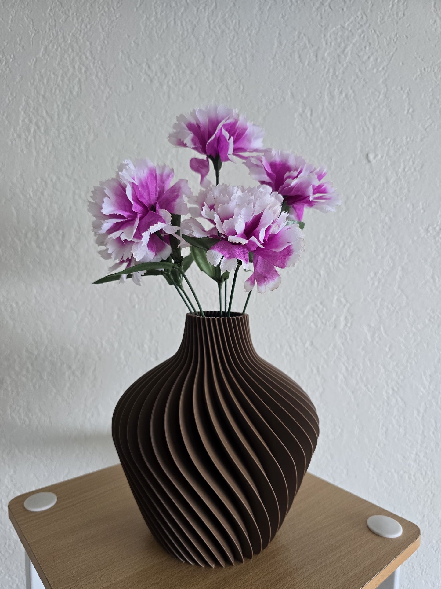 Modern Ribbed Geometric Flower Vase + FREE Artificial Flowers | Boho Centerpiece | Aesthetic Room Decor
